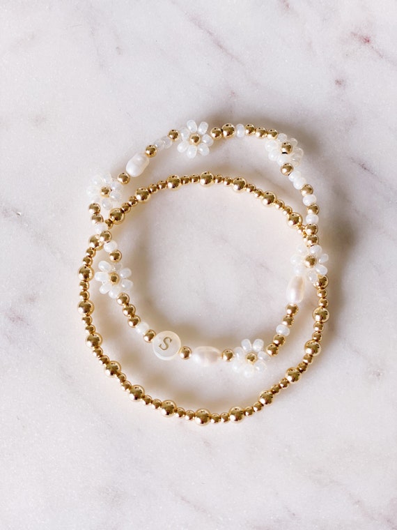 ブレスレット wing bling 14k Dora Daisy Pearl Bracelet Daisy Bracelet, 14k Gold-filled Pearl Bracelet, Bridal