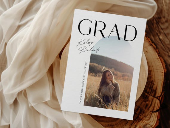 Professionally Printed | Elegant Graduation Announcement Cards
