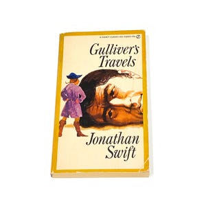 Gulliver’s Travels - Jonathan Swift — Classic Literature Masterpiece - Vintage Paperback Book - Pre Owned - Very Good