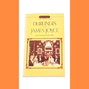 Dubliners - James Joyce - Vintage Paperback - Classic Literature - Pre Owned Used Book - Very Good Condition