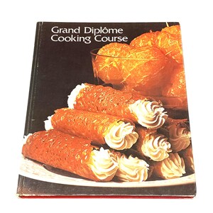Grand Diplôme Cookbook: Classic Culinary Guide (Vintage Hardcover, Pre-Owned)