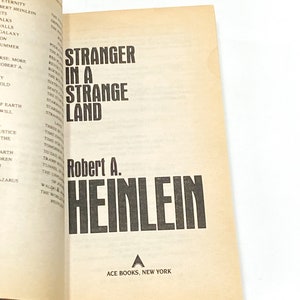 Stranger in a Strange Land Robert Heinlein Sci Fi Paperback Science ...