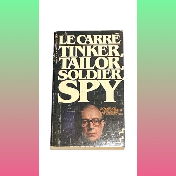 Tinker Tailor Soldier Spy (Penguin Modern Classics) EBook : Le Carré, John