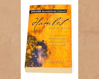 Vintage Hamlet by William Shakespeare - Classic Literature Paperback in Good Condition