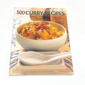 Used Cookbook - 500 Curry Recipes - India Thailand Africa Caribbean Middle East Vintage - Retro Recipes - Classic Cooking - Pre Owned Good