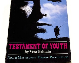 Testament of Youth Memoir: Vera Brittain - Vintage WWI Paperback