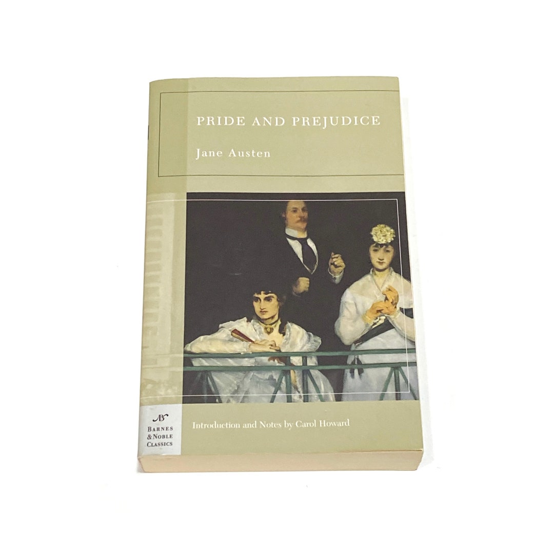 Pride and Prejudice - Jane Austen - Vintage Paperback Novel - Classic ...