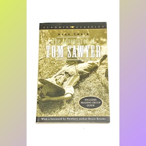 Mark Twain - Adventures of Tom Sawyer - Paperback - Vintage Book  - Classic Literature - Pre Owned Used - Very Good Condition