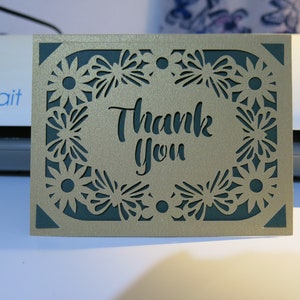 Cartão de agradecimento original com borboleta e flor 8,5''*5,5''arquivo de corte/Cricut/Silhouette/SVG/DXF/PNG/download instantâneo