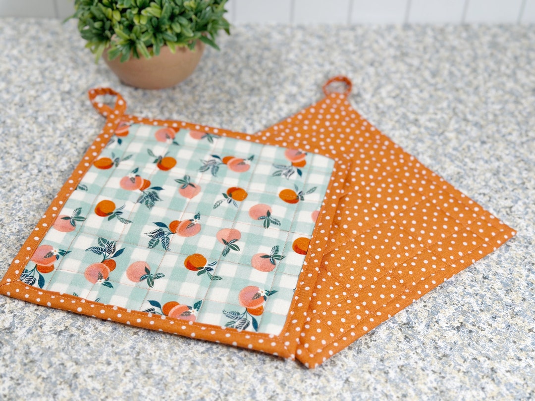 Quilted Potholders, Kitchen Hot Pads, Peach Kitchen Decor, Square Pot