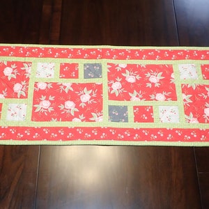 Quilted Table Runner/Floral Quilted Table Runner/Spring Table Runner