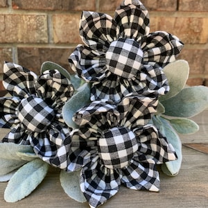 Black and White Check Fabric Flowers,( 3 flowers only, leaves are not included) Buffalo Plaid Farmhouse Decor, Flower Picks, Wreath