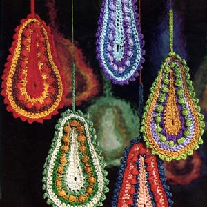 Pear Shaped Ornament Crochet Pattern -  Vintage Christmas Crochet PDF Pattern