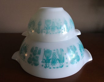 Set of 2 Vintage Pyrex Butterprint Cinderella mixing bowls #443 and #441 Pyrex Amish Turquoise blue and white bowls