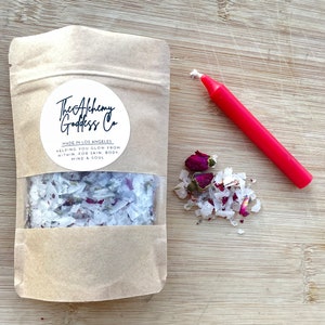 Spiritual Bath Soak: Magnesium, Epsom Salt, Roses, Lavender, Vetiver, Red Candle