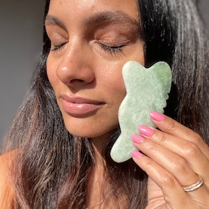 Gua Sha Mothers Day Self Care Jade Massage, Acupressure, Face Massager, Face Relaxation, 5ml Vegan Natural Face Oil