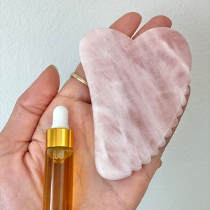 Rose Quartz Gua Sha & Hydrating Face Oil Set - Vegan Skincare