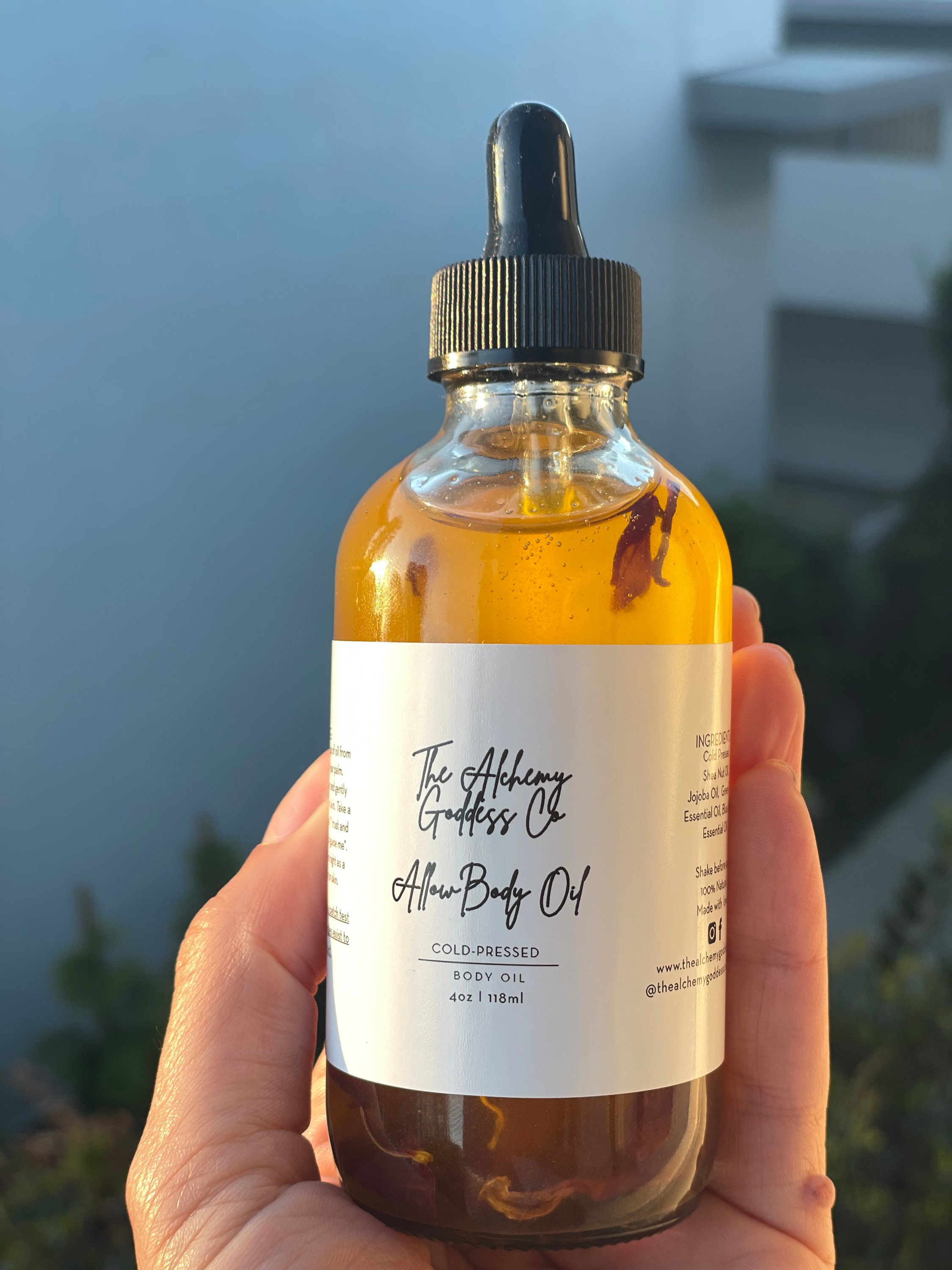 Green Tea Blue Lotus Body Oil: Intuition & Glamour Magic