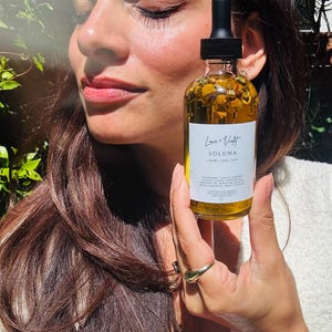 Aceite corporal Moon Magic Soluna Flower: jojoba orgánica, manzanilla y lavanda