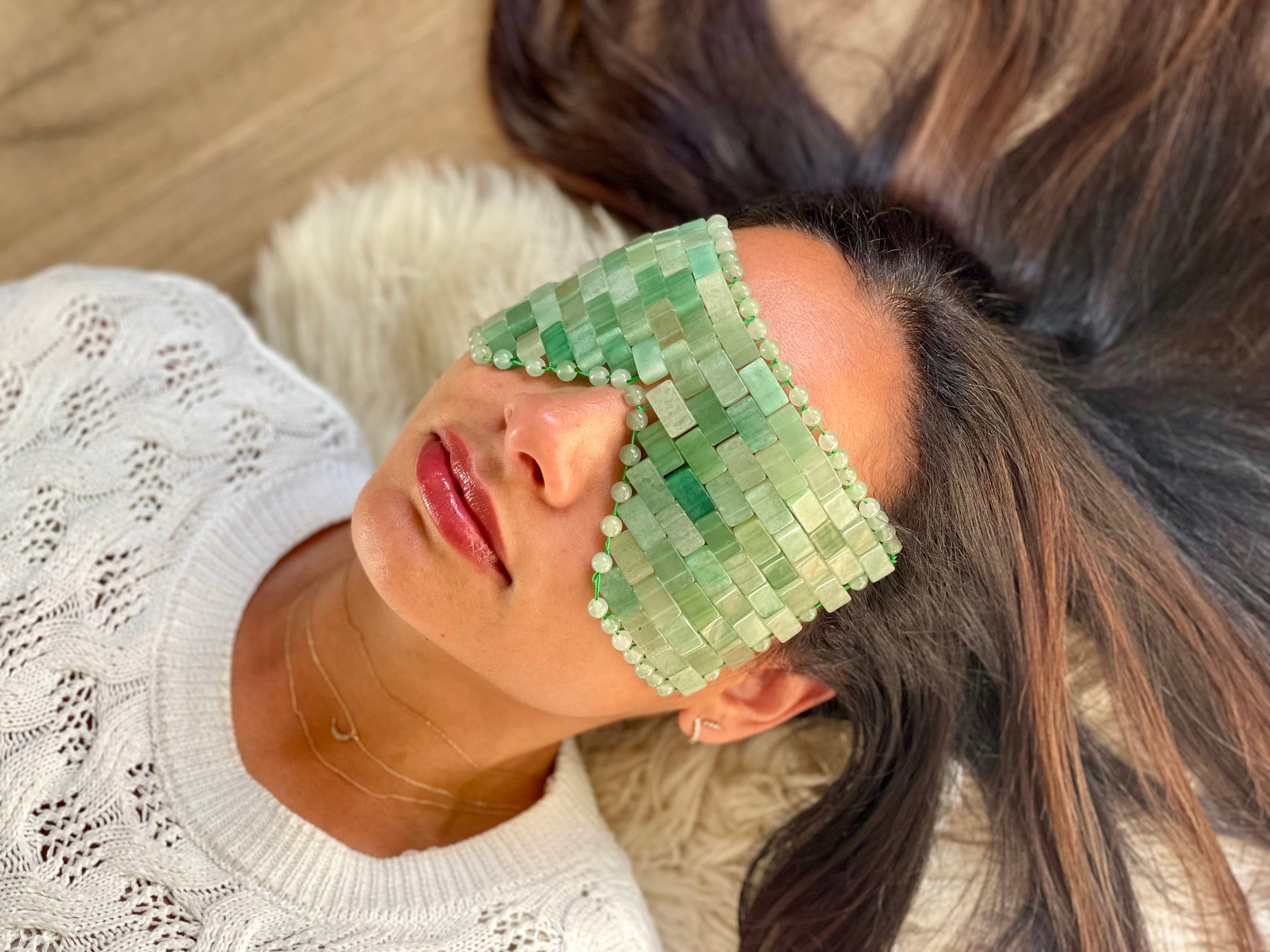 Relaxation Skincare Indian Green Jade Gua Sha Mask & Coffee Under