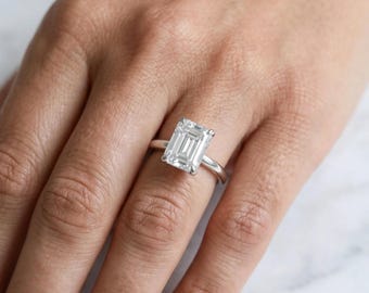 Anillo de compromiso solitario de moissanita talla esmeralda de 8 mm para mujer, anillo minimalista de plata de ley 925 para promesa de boda y propuesta de matrimonio.
