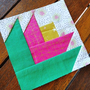 Tulip Bloom FPP Foundation Paper Piecing quilt block pattern Digital Download