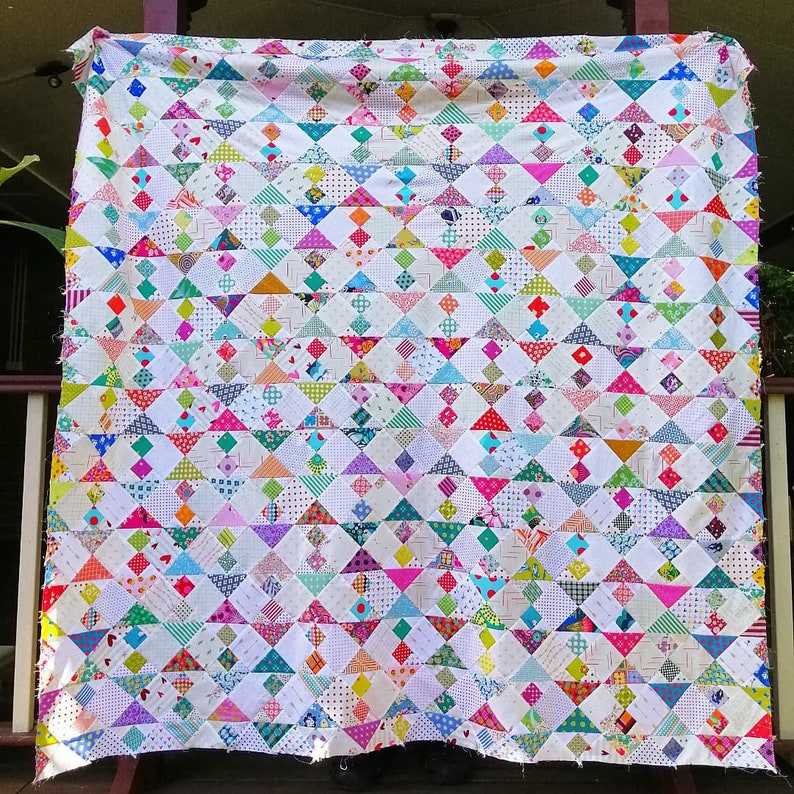 Feel the Tide scrap quilt pattern by Thimbles and Needles