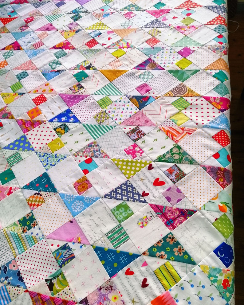 Feel the Tide scrap quilt pattern by Thimbles and Needles