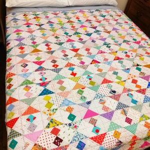 Feel the Tide scrap quilt pattern by Thimbles and Needles