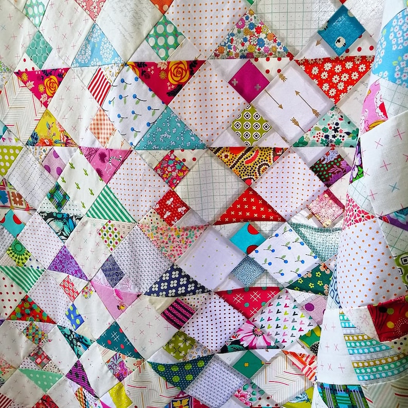 Feel the Tide scrap quilt pattern by Thimbles and Needles