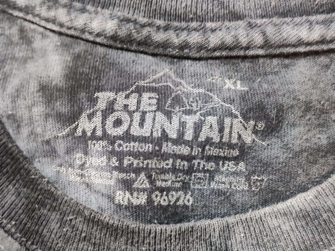 The Mountain 3 Snow Wolves Dark Blue Men's Shirt Rn96926 | Etsy