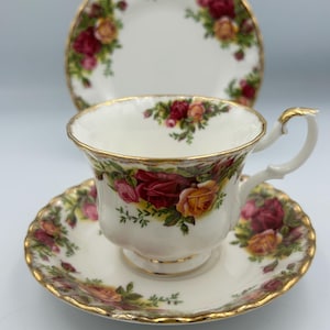 Royal Albert Old Country Roses Trio – Vintage Cup, Saucer & Cake Plate