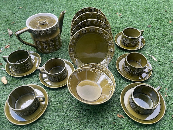 Vintage Portmeirion Totem Teapot Set: Olive Green Geometric Relief