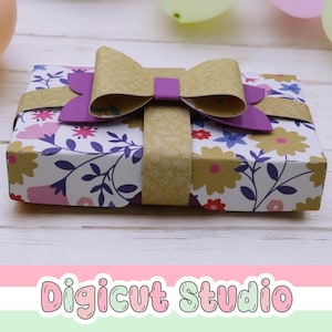 ミニギフトボックスとリボン（SVG）。ミシン目入り折りたたみボックス（SVG）。ギフトボックス。リボン（SVG）。母の日ギフト。カードホルダー。カードストックのプレゼント。ラッピング。CS5