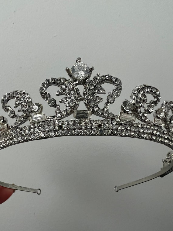 New in Box Wedding Tiara - image 3