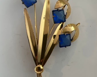 Sterling Vermeil 3.75 inch brooch with Faceted Cobalt Glass