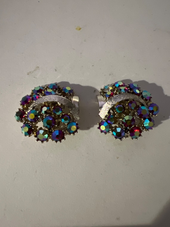 Lisner Aurora Borealis Red Rhinestone Ear clips Mi