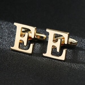 2 gemelos personalizados de aspecto dorado de su elección - gemelos de letras - regalo para él - en cobre / latón