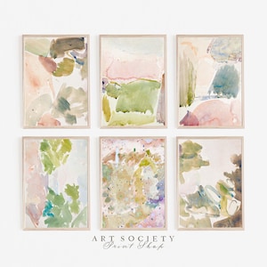 Puede incluir: Seis impresiones enmarcadas en acuarela con diseños abstractos en suaves colores pastel. La obra de arte presenta tonos mezclados de rosa, verde y marrón, creando una estética serena y artística. La parte inferior de la imagen muestra el texto "ART SOCIETY Print Shop."