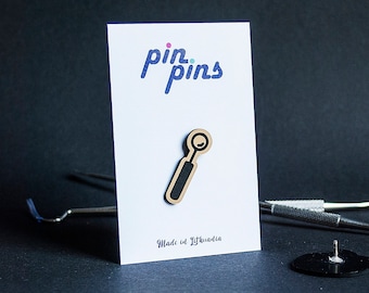 Dentist instrument Pin! - badges, brooch, dentist, tooth teeth, dental hygienist, staff gift, dental assistant, tooth fairy, black & brass