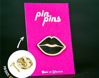 LIPS, KISS Pin! cute pins, lips pin, love pin, kiss pin, badges, brooch, Valentine&#39;s day Pin, Valentine&#39;s Day Gift, Love Gift, black & brass