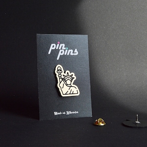 NYC Statue of liberty travel city National Monument vintage pin badge, Pins, badges, brooch, original gift idea, black & brass