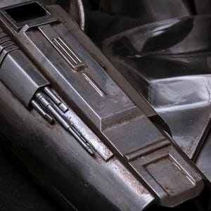 Din Djarin Mandalorian Gauntlets