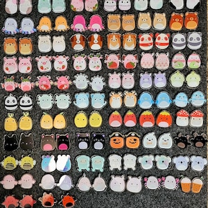 Pendientes acrílicos inspirados en Squishmallow