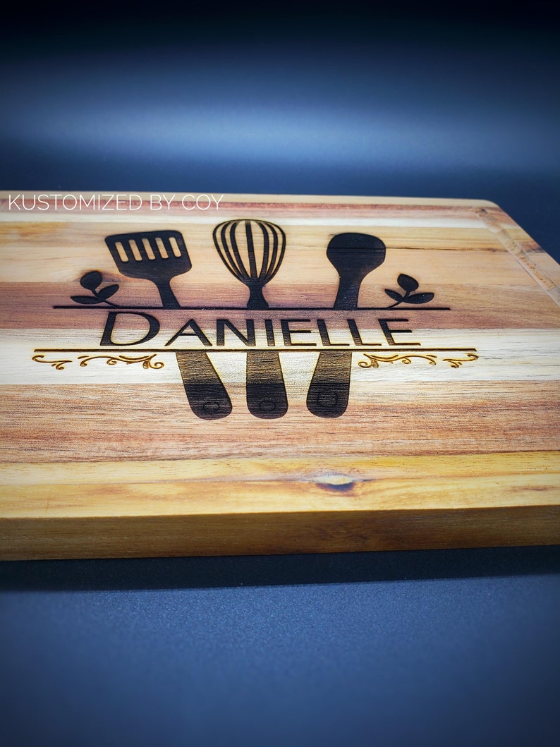 Personalized Acacia Cutting Boards Engraved With Family Name for ...