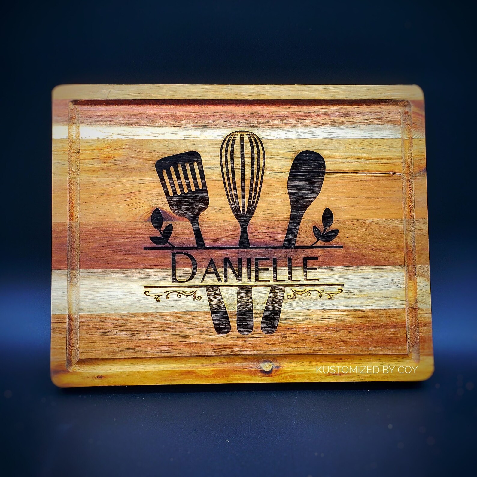 Personalized Acacia Cutting Boards Engraved With Family Name for ...
