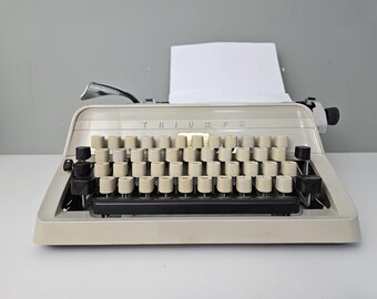 Working Vintage Triumph Gabriele 10 Typewriter - Beige - Etsy