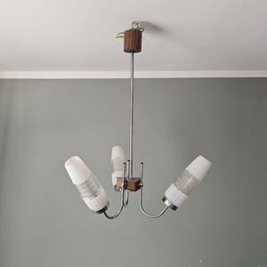 Lustre vintage des années 1960 / Suspension moderne milieu du siècle / Suspension à 3 branches avec abat-jour en verre / Lampe rétro / Plafonnier en verre