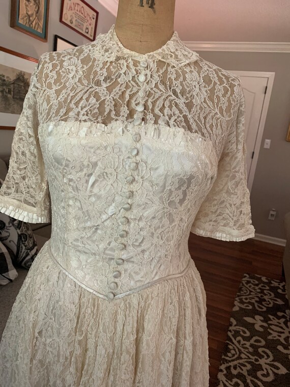 Gorgeous vintage wedding dress - image 2