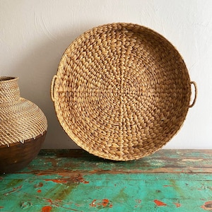 Plateau rond en fibre végétale